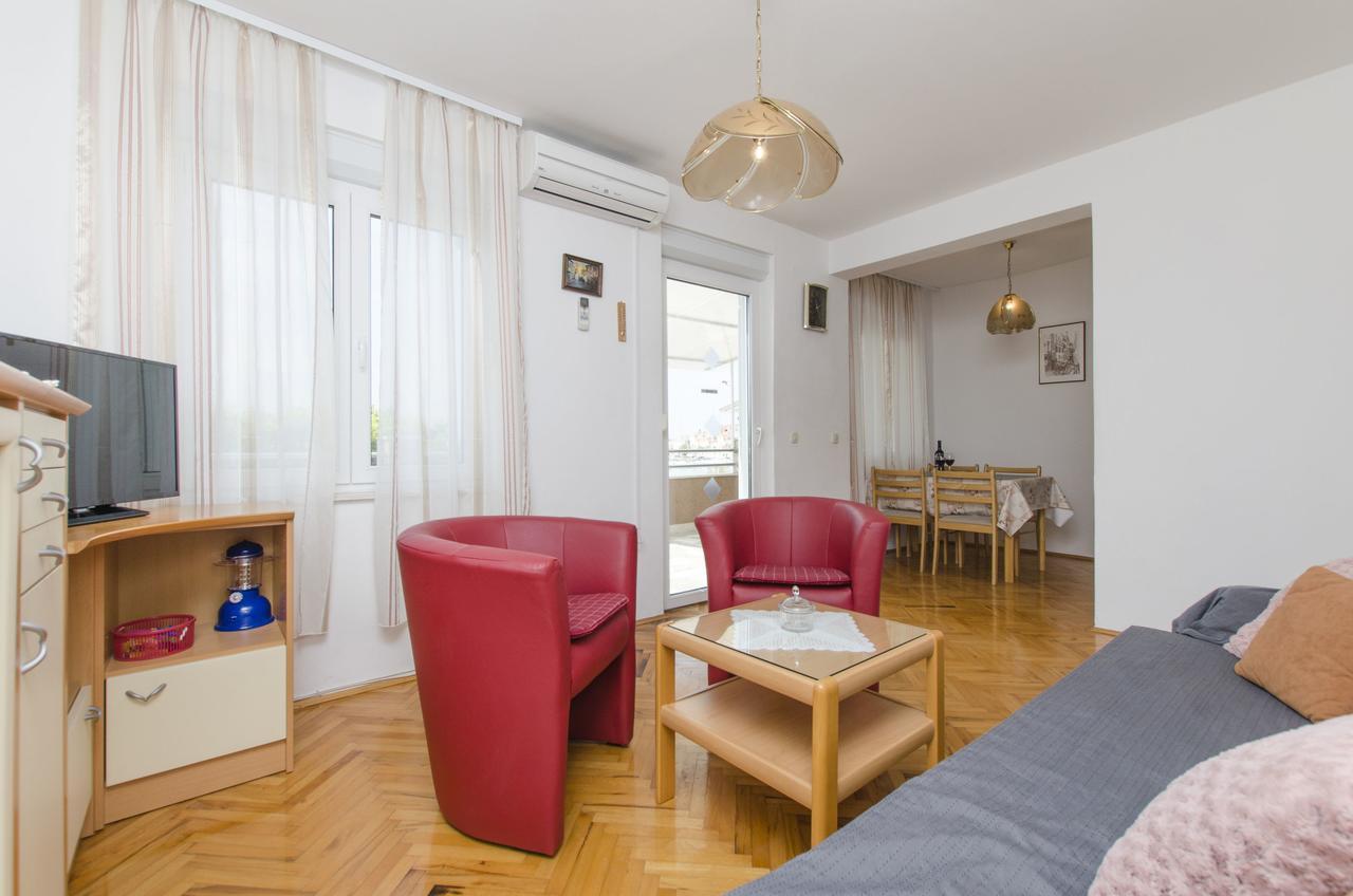 Apartment Danijela 프리모스턴 외부 사진